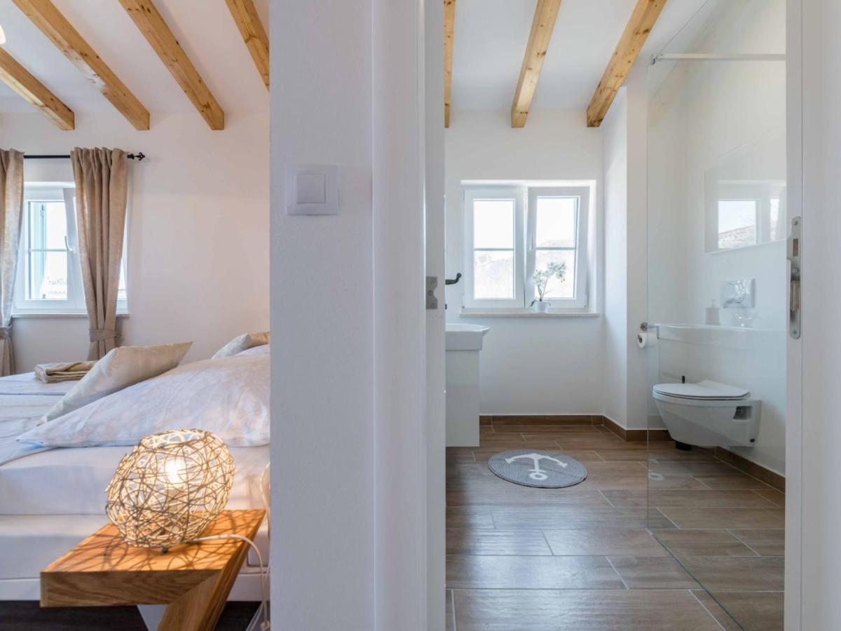 Moderne Istrische Steinvilla - 4 Sterne Mit Privatem, Beheizbaren Pool & Meerblick Kavran Exteriör bild